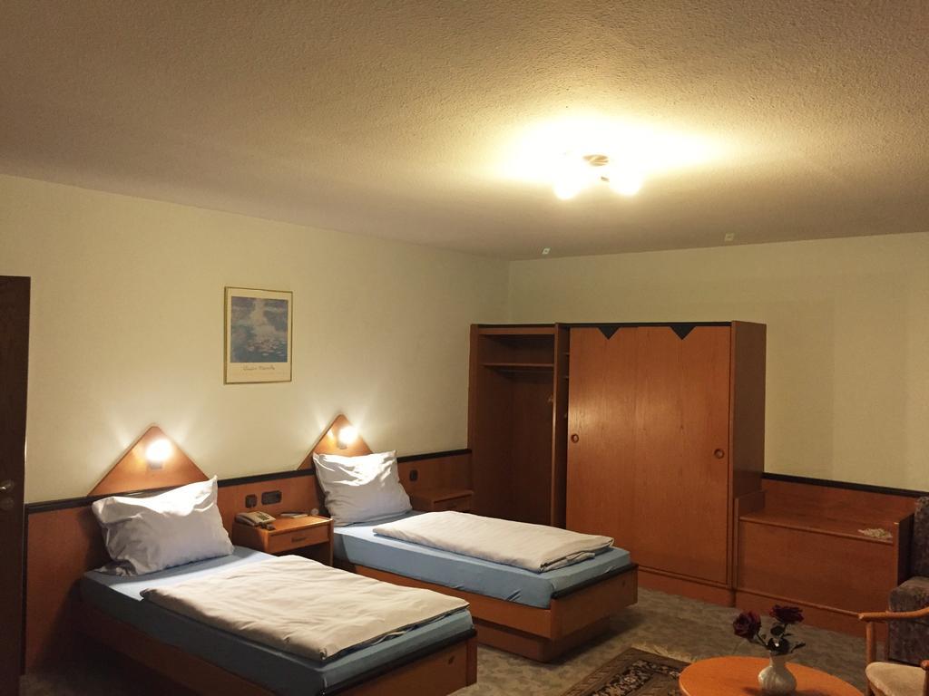 Hotel Ambassador Bonn Room photo